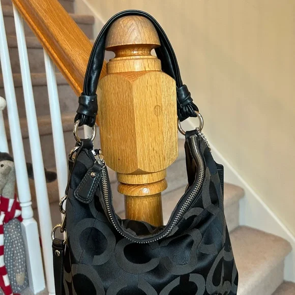 Coach Black Shoulder Bag with Logo Pattern Beautiful! - Picture 3 of 13